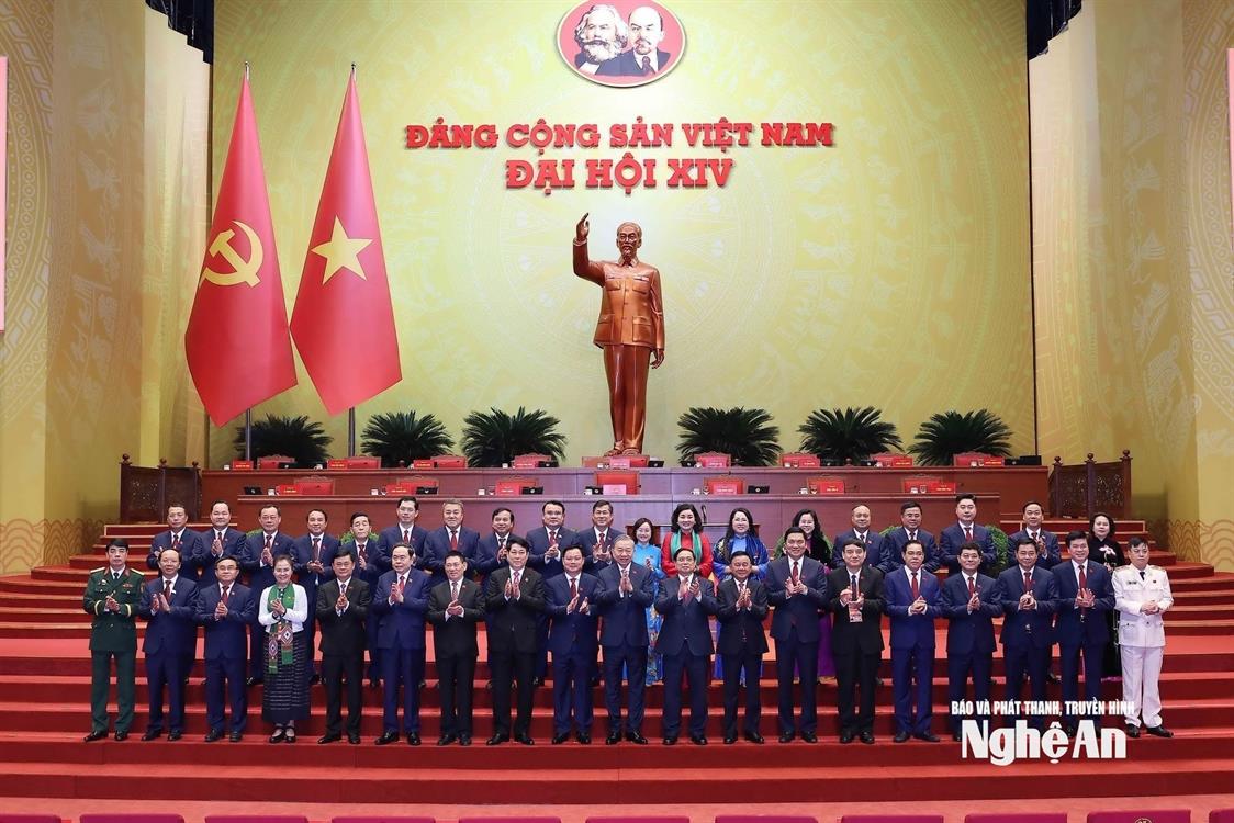 Một số hình Hình ảnh Đoàn đại biểu Đảng bộ tỉnh Nghệ An dự Đại hội XIV của Đảng.