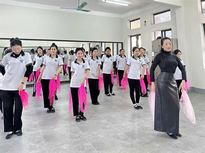 Rèn luyện kỹ năng sư phạm qua học phần “Múa và phương pháp biên đạo múa” tại Khoa Mầm non