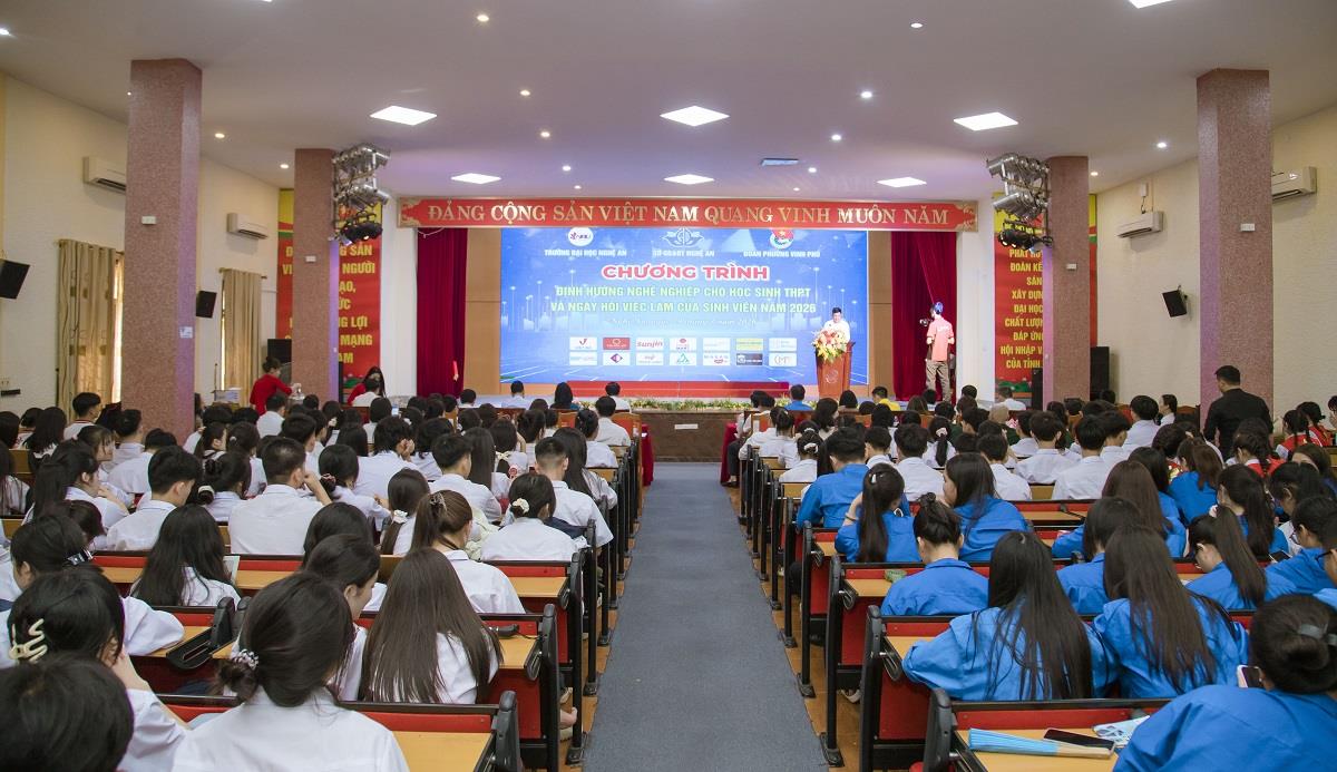 Trường Đại học Nghệ An: Định hướng nghề nghiệp cho học sinh THPT và Ngày hội việc làm cho sinh viên năm 2026