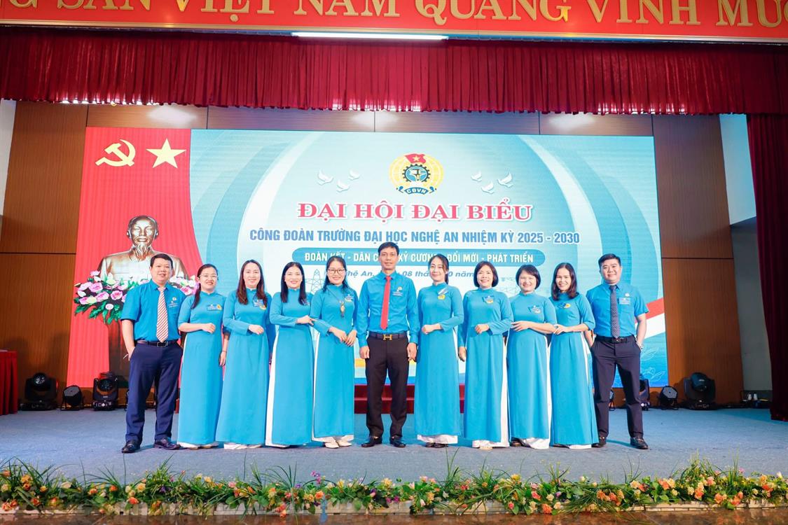 Khoa Kế toán - Kiểm toán chúc mừng Đại hội công đoàn trường Đại học Nghệ An lần thứ I, nhiệm kỳ 2025-2030 thành công tốt đẹp