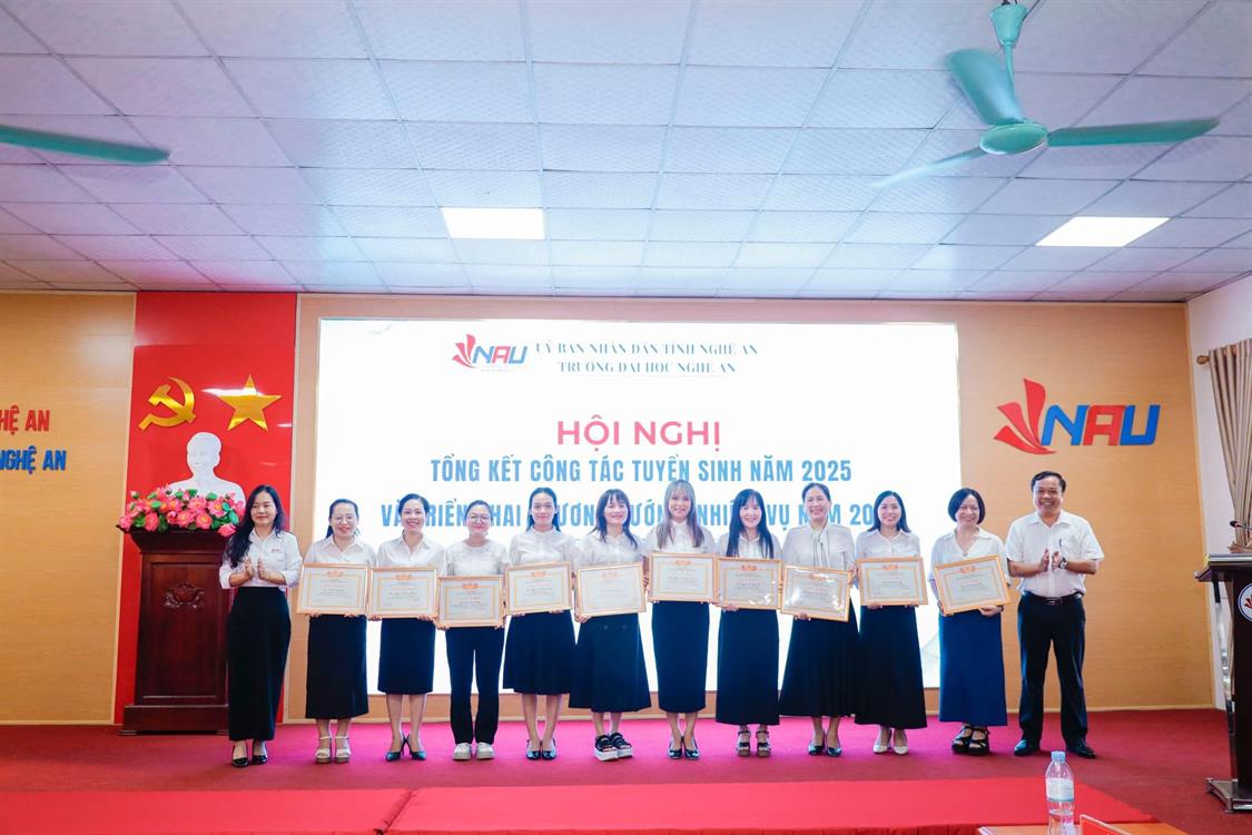 Khoa Kế toán - Kiểm toán tham gia Hội nghị Tổng kết công tác tuyển sinh năm học 2025 