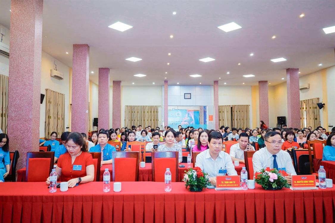 KHOA KINH TẾ – QUẢN TRỊ KINH DOANH THAM GIA ĐẠI HỘI ĐẠI BIỂU CÔNG ĐOÀN TRƯỜNG ĐẠI HỌC NGHỆ AN LẦN THỨ I, NHIỆM KỲ 2025 – 2030