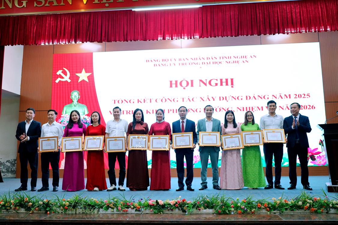 Đảng bộ Trường Đại học Nghệ An - tổ chức Hội nghị tổng kết công tác xây dựng Đảng năm 2025 và triển khai phương hướng, nhiệm vụ năm 2026