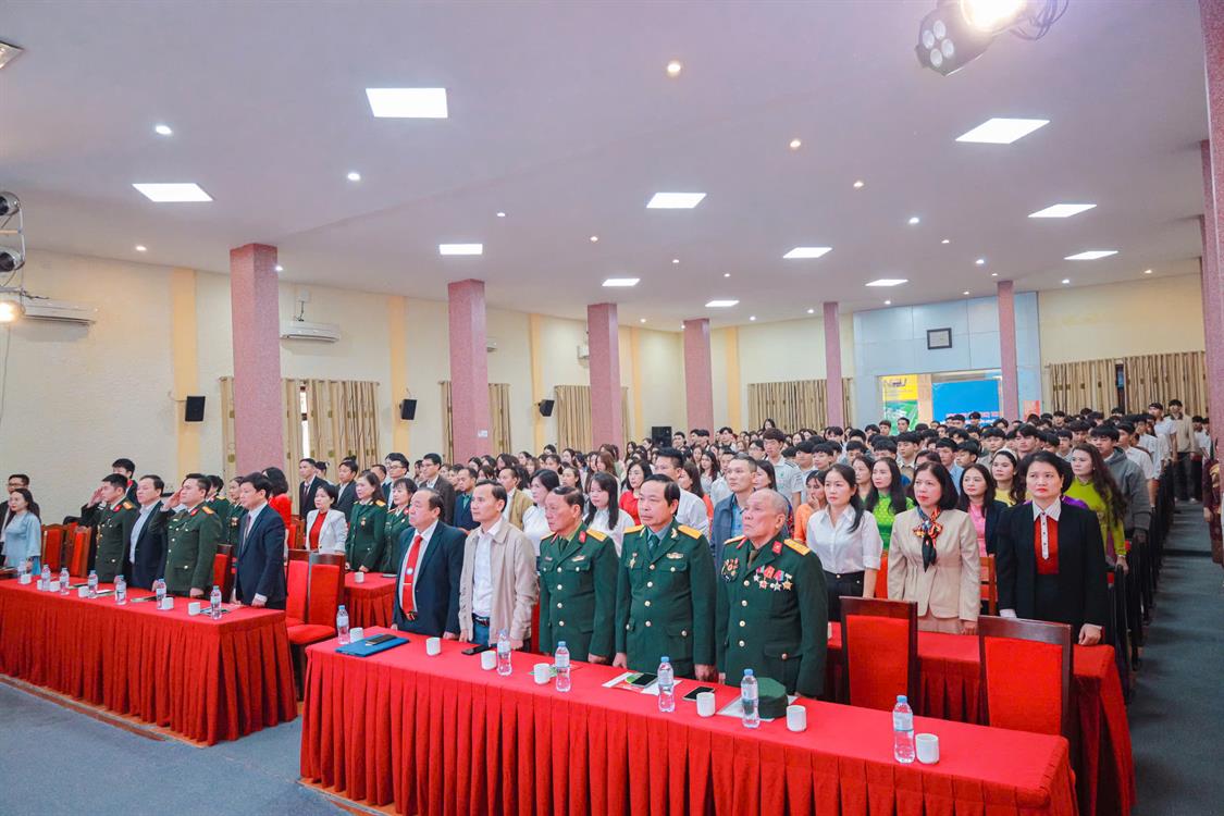 Trường Đại học Nghệ An khai giảng lớp tiếng Việt khóa 23 và Kỷ niệm 50 năm Quốc khánh nước Cộng hòa Dân chủ Nhân dân Lào