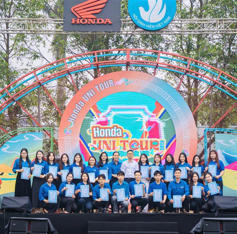 Vinh danh Sinh viên 5 tốt - Sao Tháng Giêng cấp trường – Khoa Kế toán - Kiểm toán