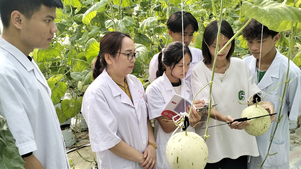 Môi trường học tập ngành Nông nghiệp công nghệ cao tại Đại học Nghệ An