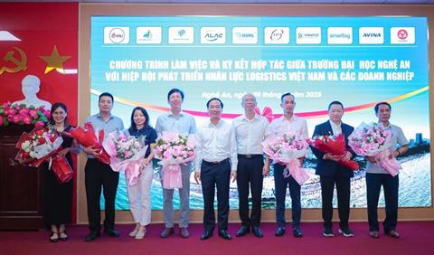 Trường Đại học Nghệ An ký kết hợp tác chiến lược với Hiệp hội VALOMA và doanh nghiệp logistics