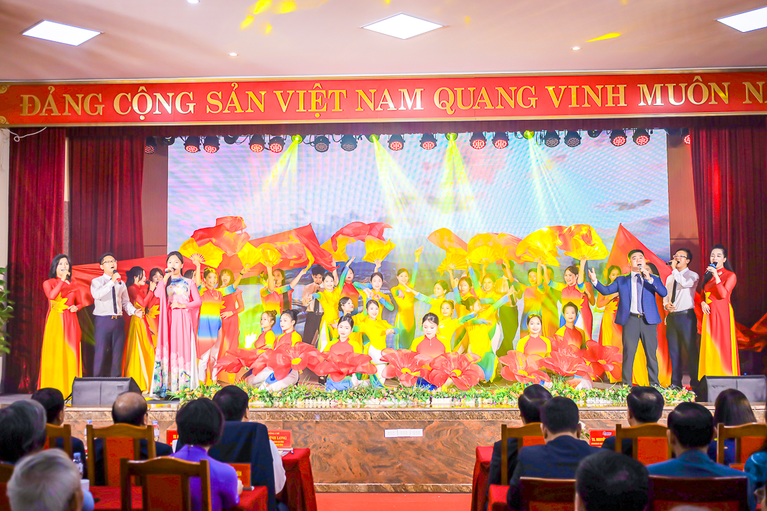 Trường Đại học Nghệ An triển khai Đề án dạy và học bằng tiếng Anh năm 2025